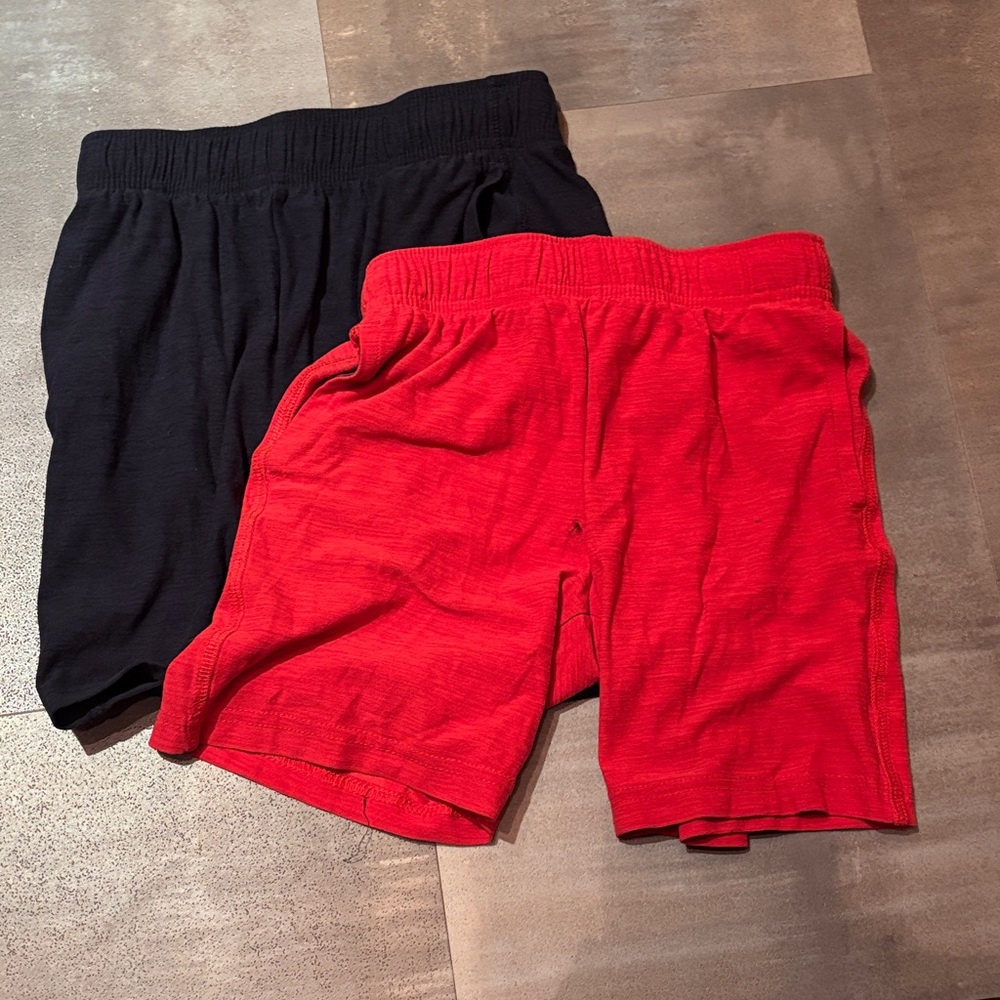 Old Navy Boys Shorts in Bold Red and Classic Navy size small